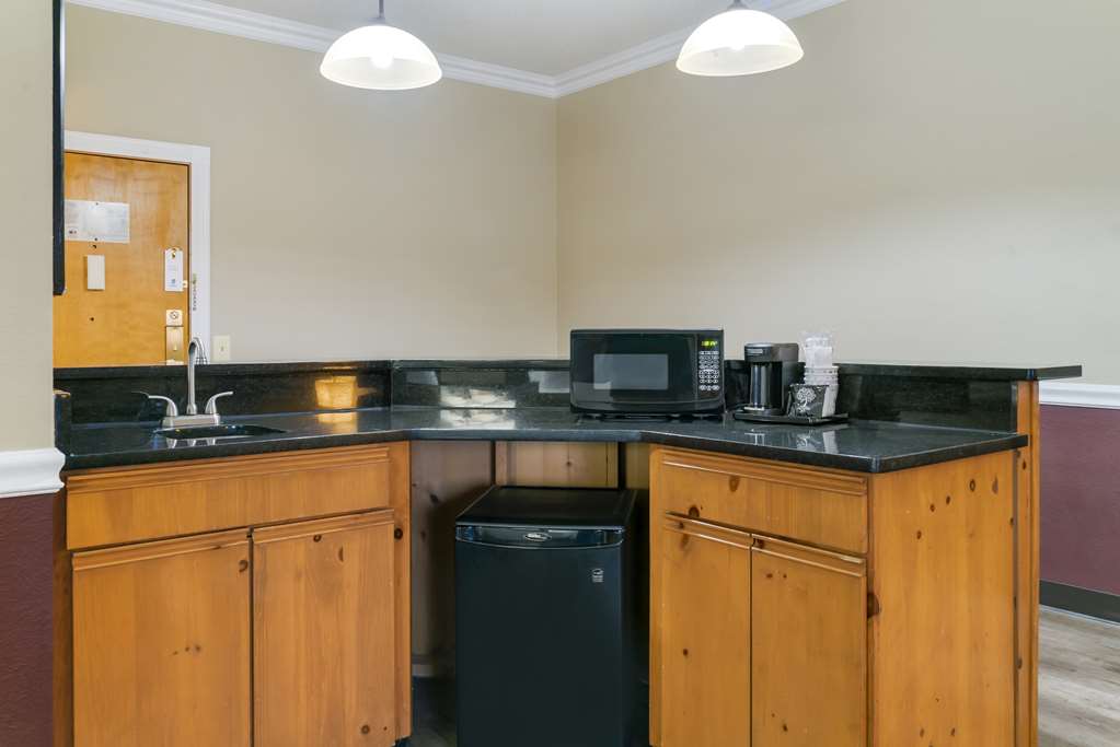 Best Western Greenfield Inn - photo 39