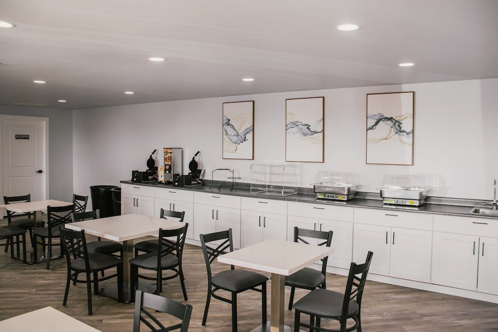 Bears Ears Inn - photo 16
