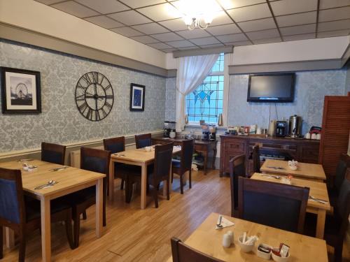Hotel Vienna - carbon neutral hotel in Blackpool