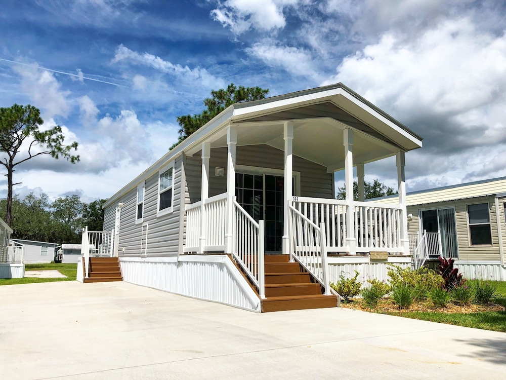 Red Oaks - carbon neutral hotel in Bushnell