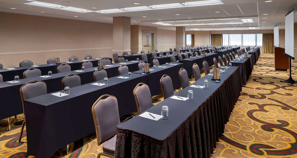 Hilton Indianapolis Hotel & Suites - photo 53