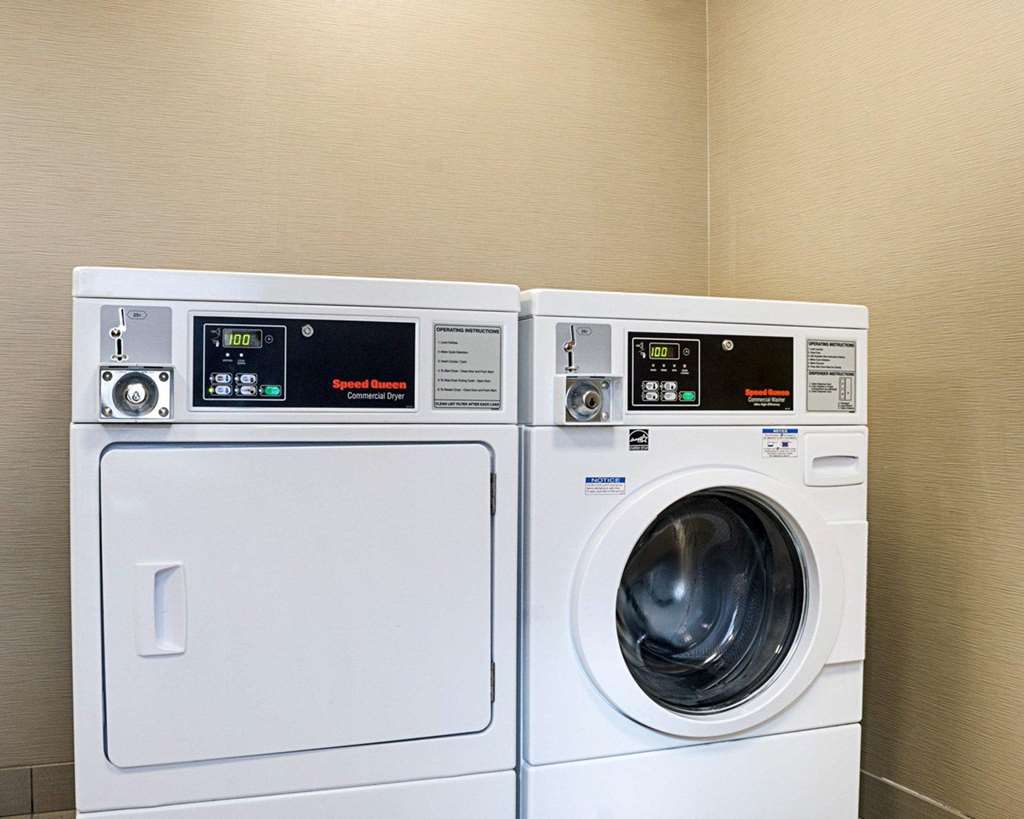 Comfort Suites Fargo Medical Center - photo 36