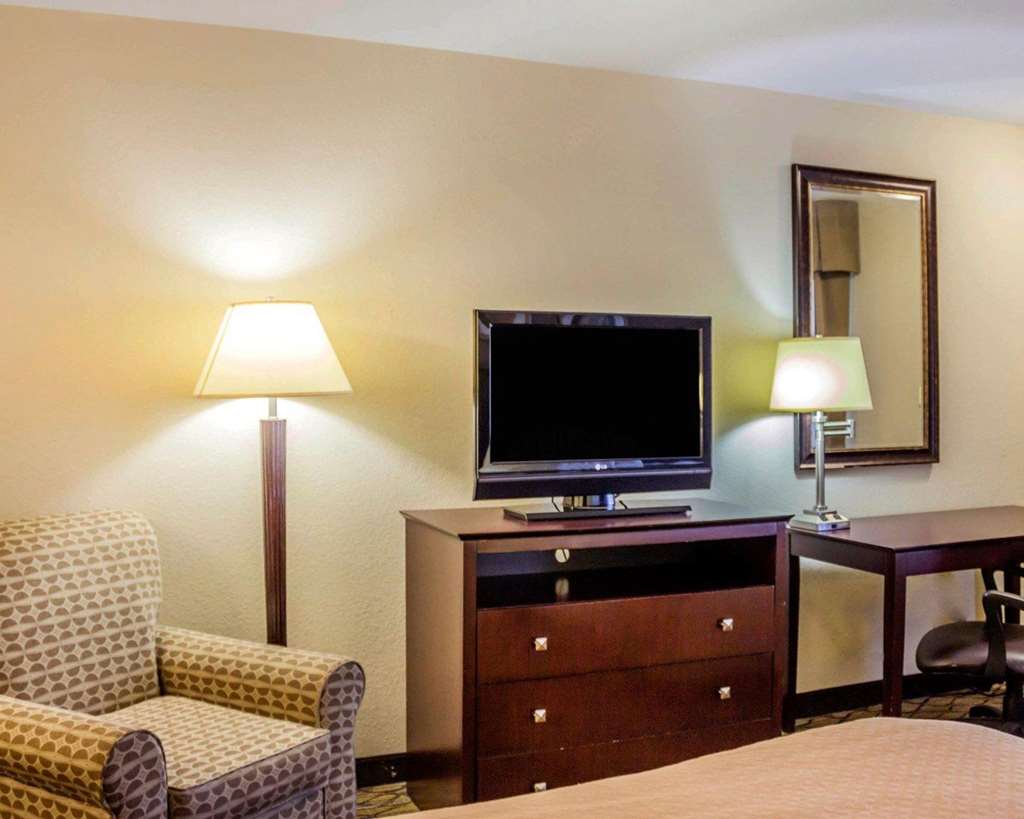 Quality Inn Waterbury East - photo 24