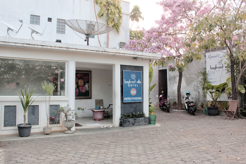 OYO 2359 Bayfront Karnadia in Jepara, Indonesia