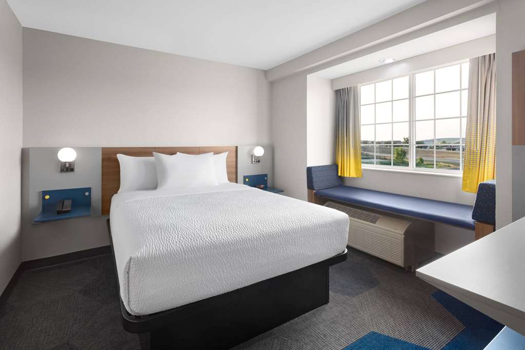 Microtel Inn & Suites by Wyndham Rapid City - photo 24