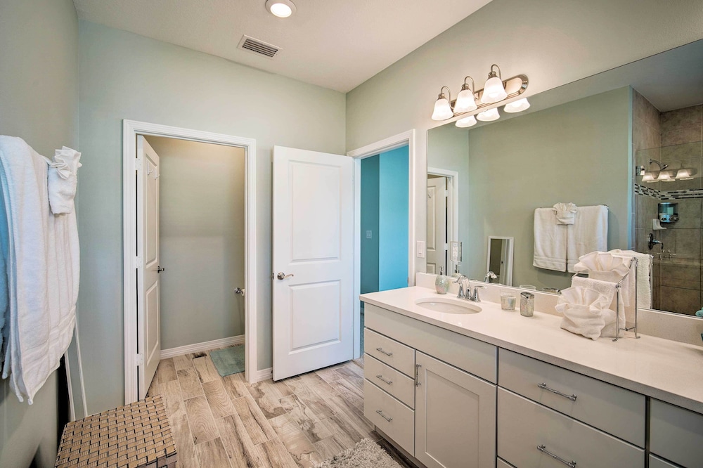 Upscale Perdido Key Resort Villa 1 Mi to Beach - photo 18