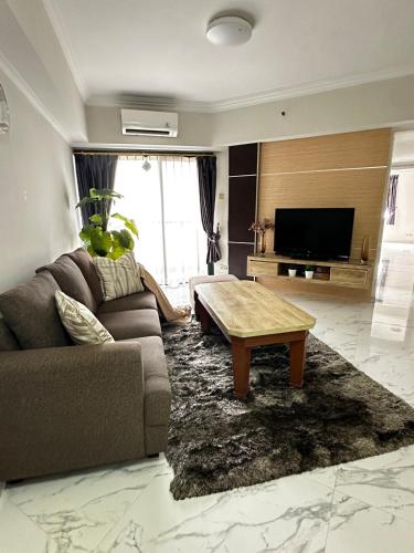 Cozy 3BR sudirman tower next to mall lippo nusantara in Jakarta, Indonesia