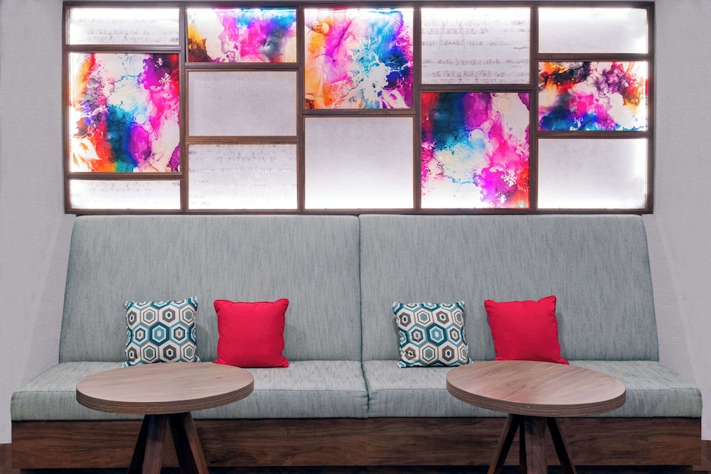 Hampton Inn Buffalo Airport Galleria Mall - photo 2