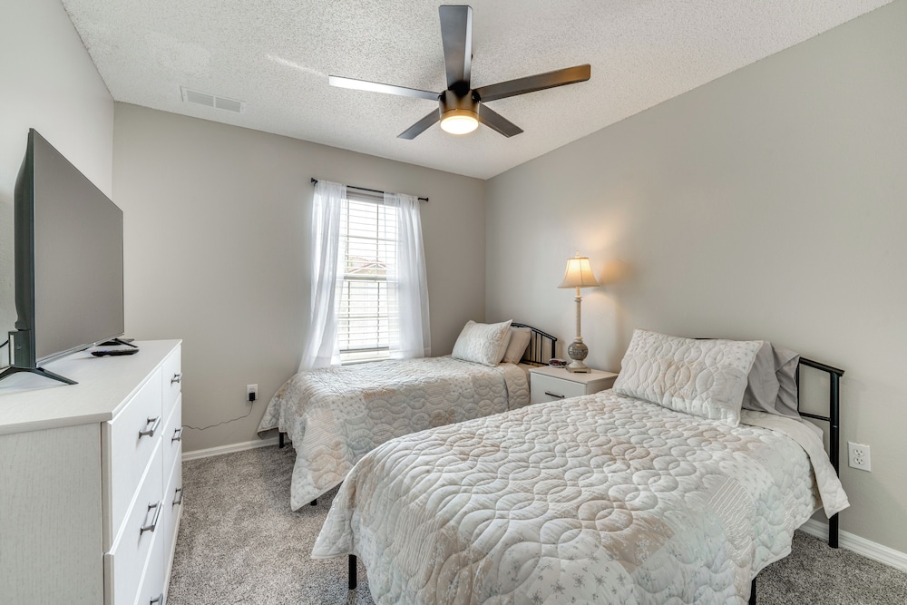 Townhome 7 Mi to Disney Parks: Resort Pool Access - photo 17