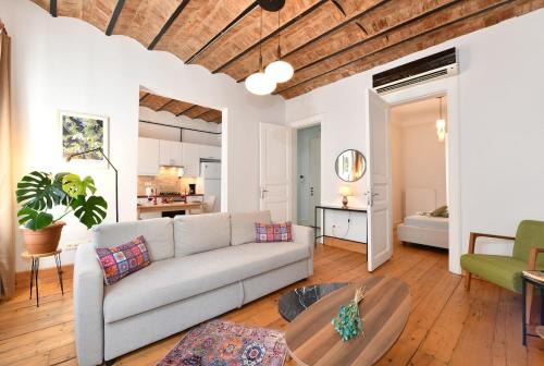 Charming Flat Retro Design AC Galata — 4-Star Luxury Hotel in Istanbul, Turkey