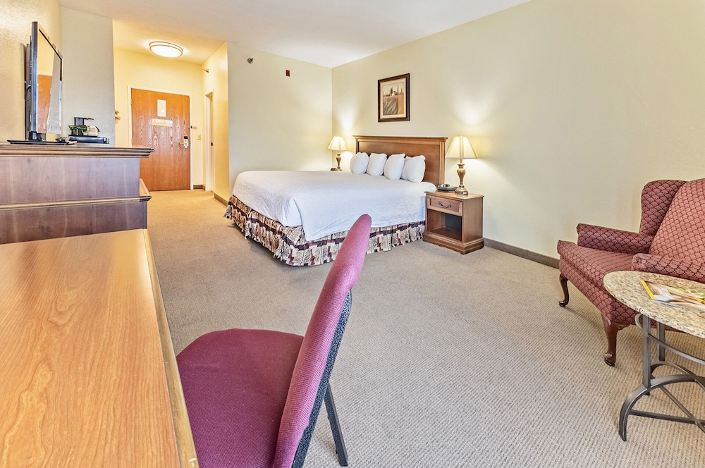 Branson Towers Hotel - photo 11