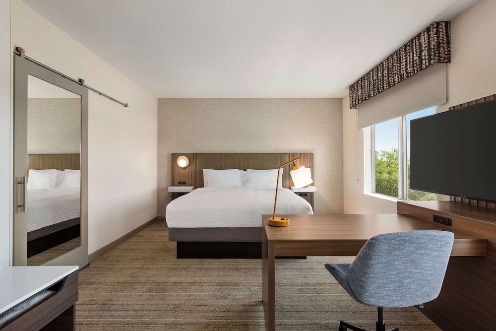 Hampton Inn by Hilton Stockton - photo 9
