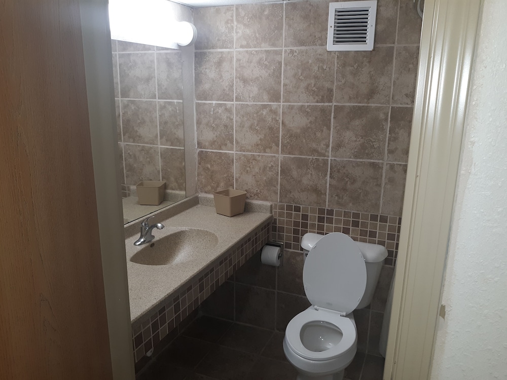 The Vegas Motel - photo 16