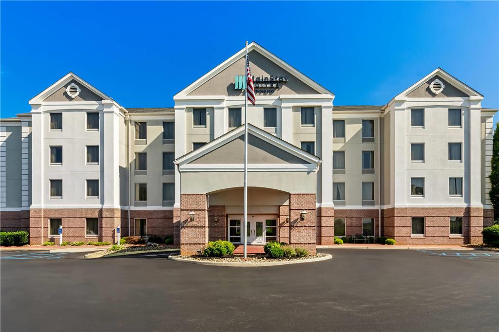 MainStay Suites Roanoke Airport in Roanoke, United States