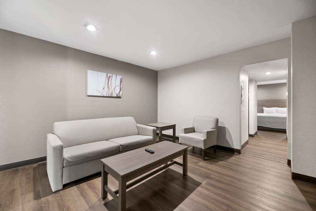 Quality Suites Wildwood The Villages - photo 12