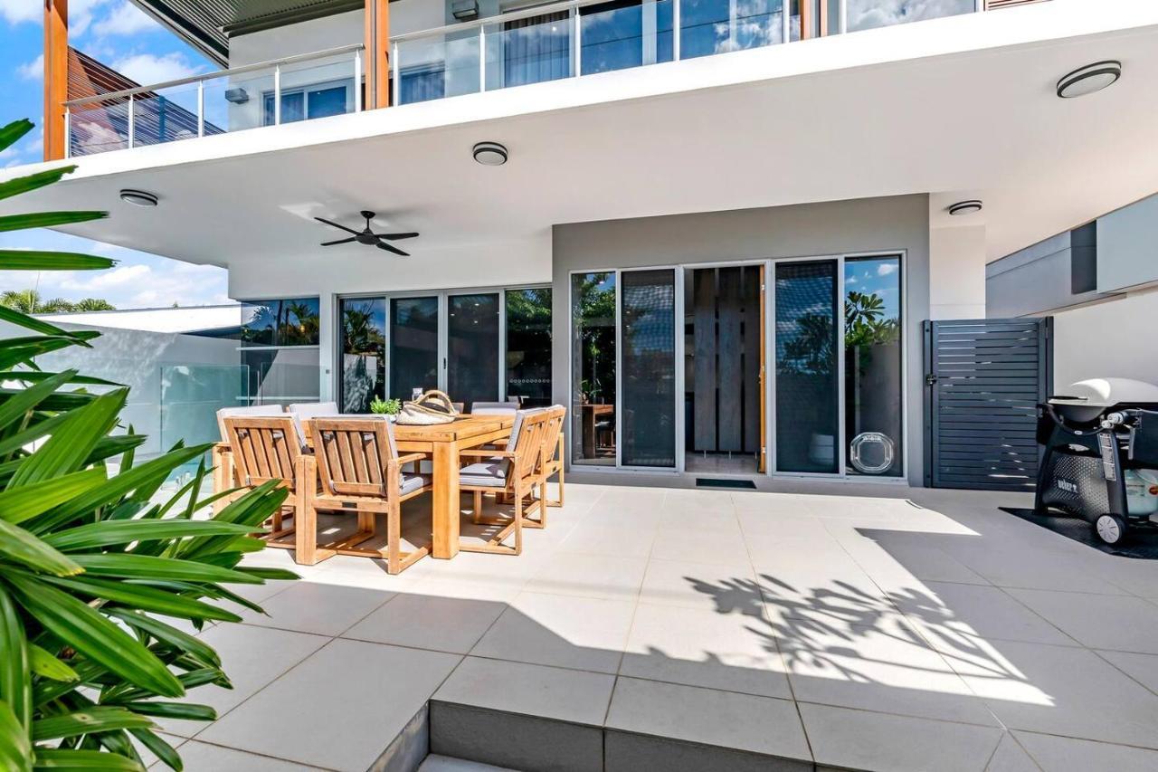 Poolside Gunya Luxury Living In Fannie Bay — Darwin