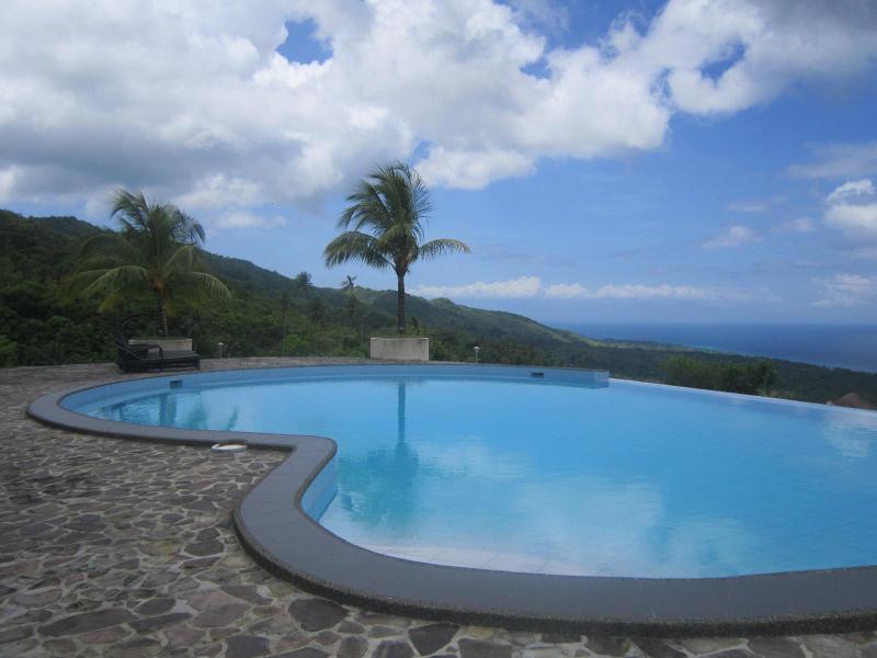 Infinity Heights Resort - carbon neutral hotel in Siquijor