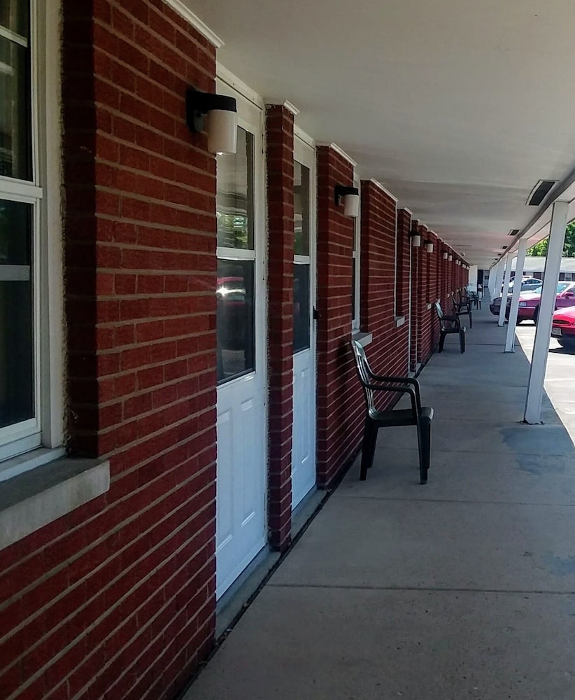 Bay Motel - photo 24