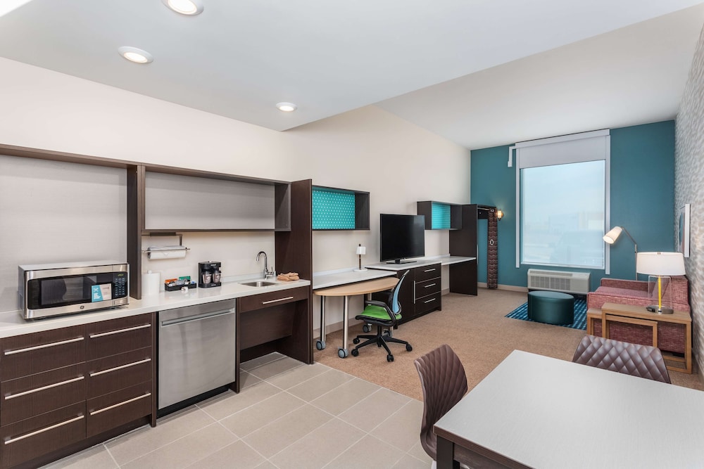 Home2 Suites by Hilton Cedar Rapids Westdale - photo 13