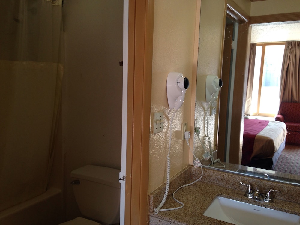 Parkway Inn of Birmingham - photo 12