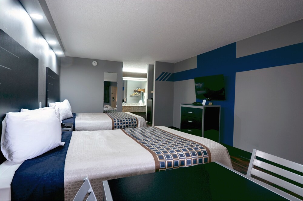 Red Roof Inn & Suites Athens AL - photo 14