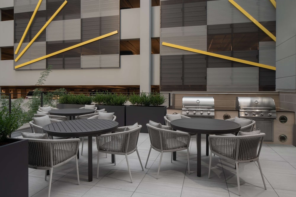 Homewood Suites by Hilton Charlotte Uptown First Ward - photo 54