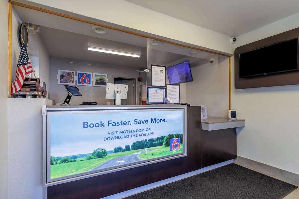 Motel 6 Elizabethtown KY - photo 2