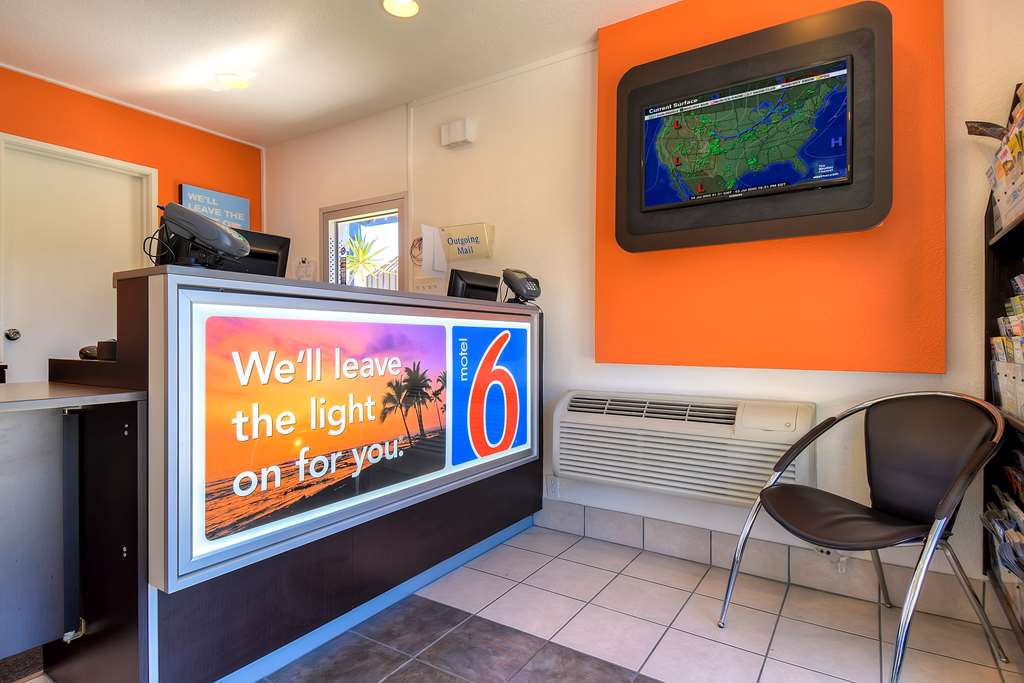 Motel 6 San Diego CA North - photo 17
