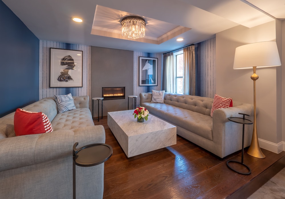 West End Washington DC Tapestry Collection by Hilton - photo 13