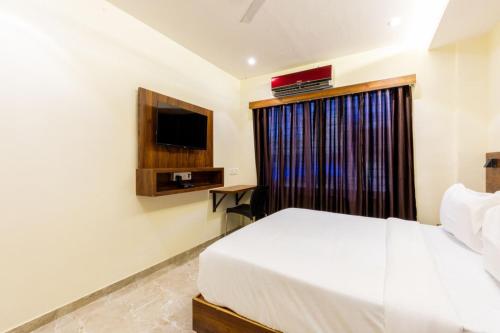 Antlers Hotel Near Borivali Railway Station
