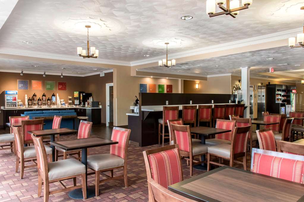 Comfort Suites Scranton near Montage Mountain - photo 28
