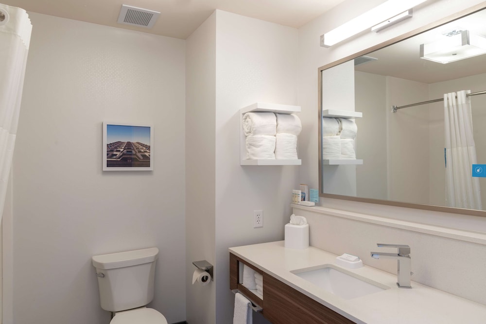 Hampton Inn & Suites Xenia Dayton - photo 23
