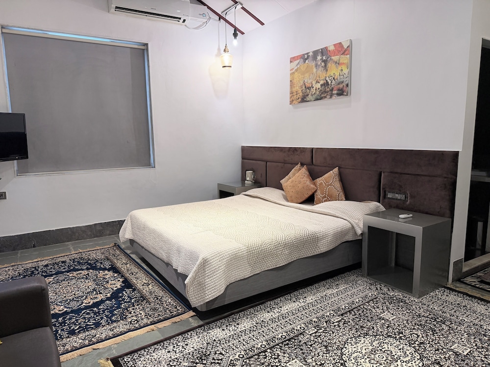 360 South Khandala — Lonavla — photo 3