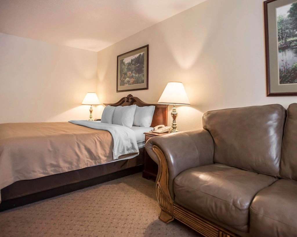 Quality Inn New Columbia Lewisburg - photo 16