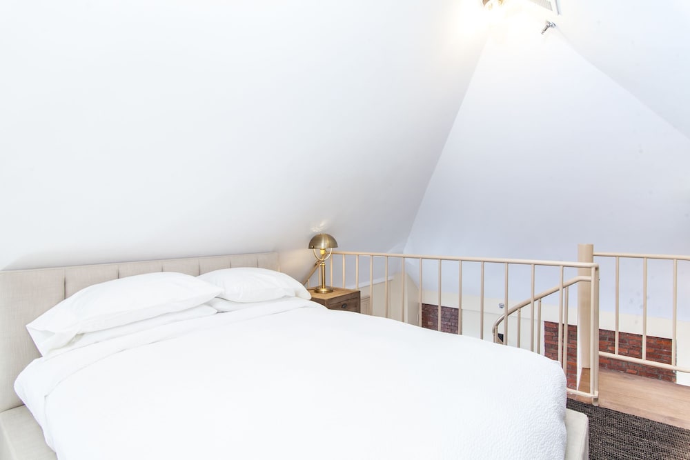 Garrison Inn Boutique Hotel - photo 11