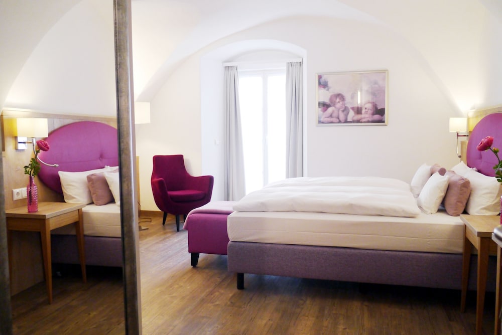 Das Brunners — hotel in Weiden
