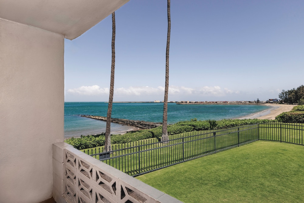 Maui Seaside Hotel - photo 34