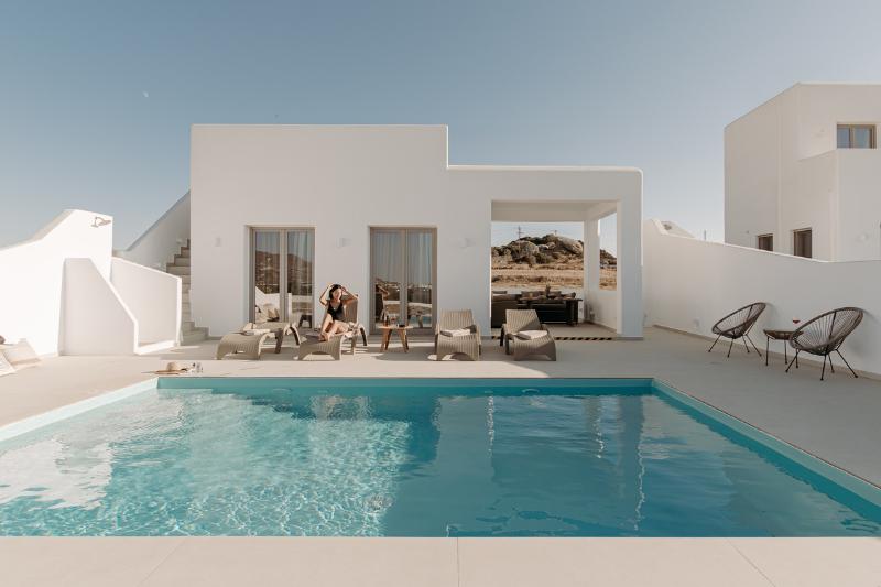 Eupnoia Villas — 4-Star Luxury Hotel in Naxos, Greece