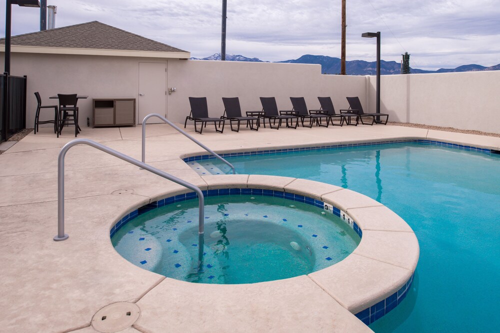 Holiday Inn Express Sierra Vista by IHG - photo 21
