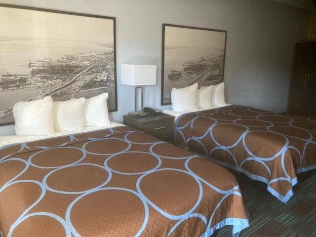 Super 8 by Wyndham Newport News - photo 6
