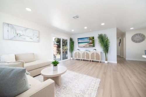 4 Miles to Beach Central and Newly Renovated in San Diego, United States