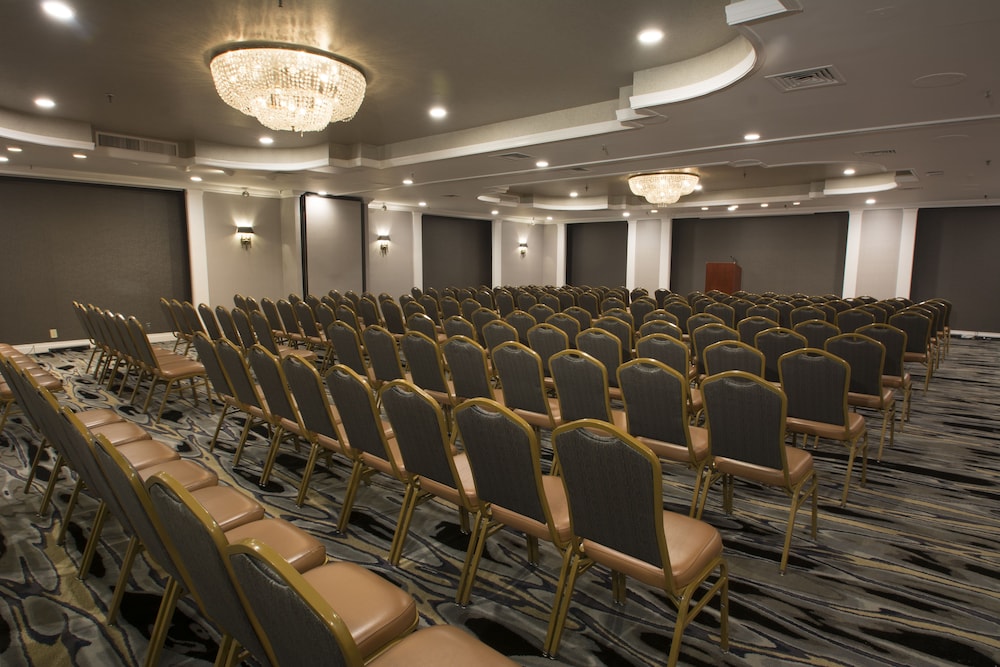 Adria Hotel And Conference Center - photo 40