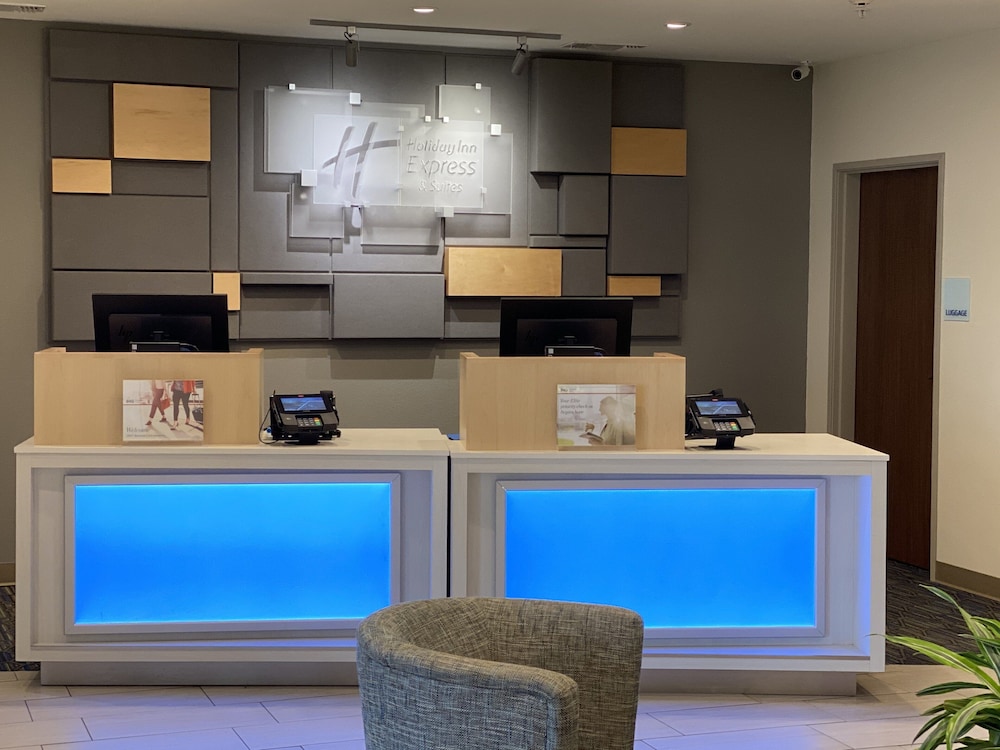 Holiday Inn Express & Suites Junction by IHG - photo 64
