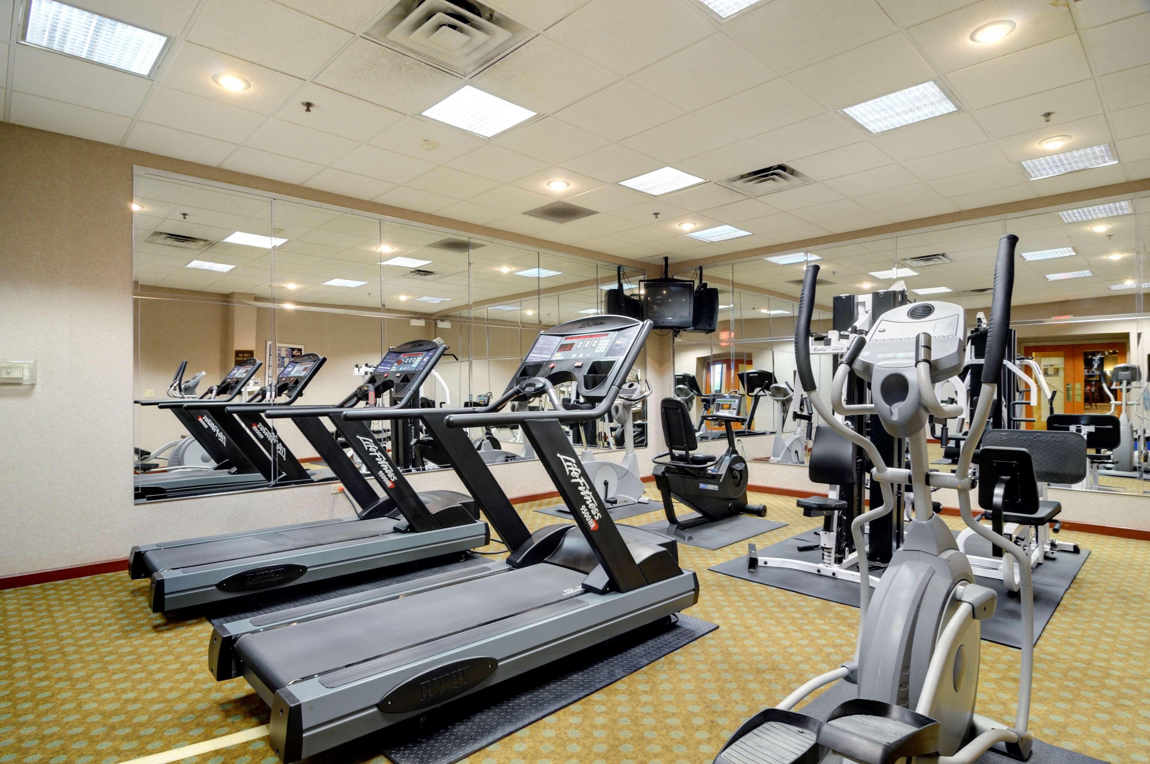 Best Western Plus Chicago Hillside - photo 26