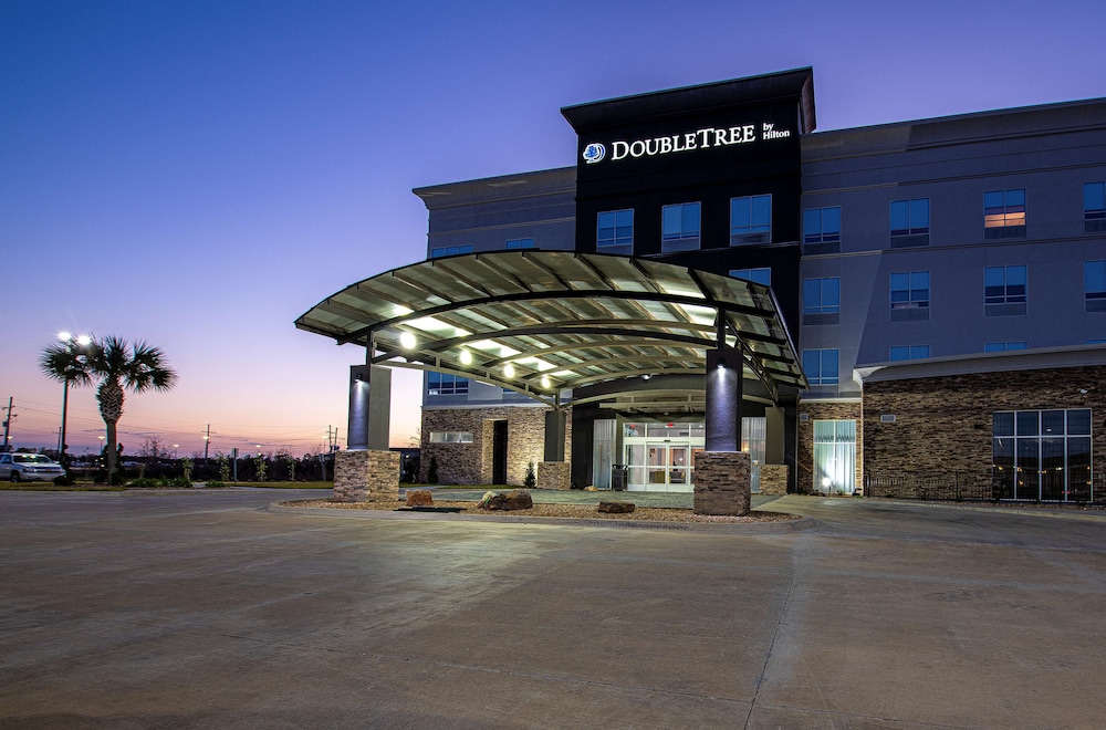 DoubleTree by Hilton Sulphur Lake Charles in Sulphur, United States