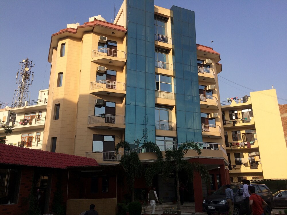 Ds Mezbaan - last minute hotel in Gurgaon