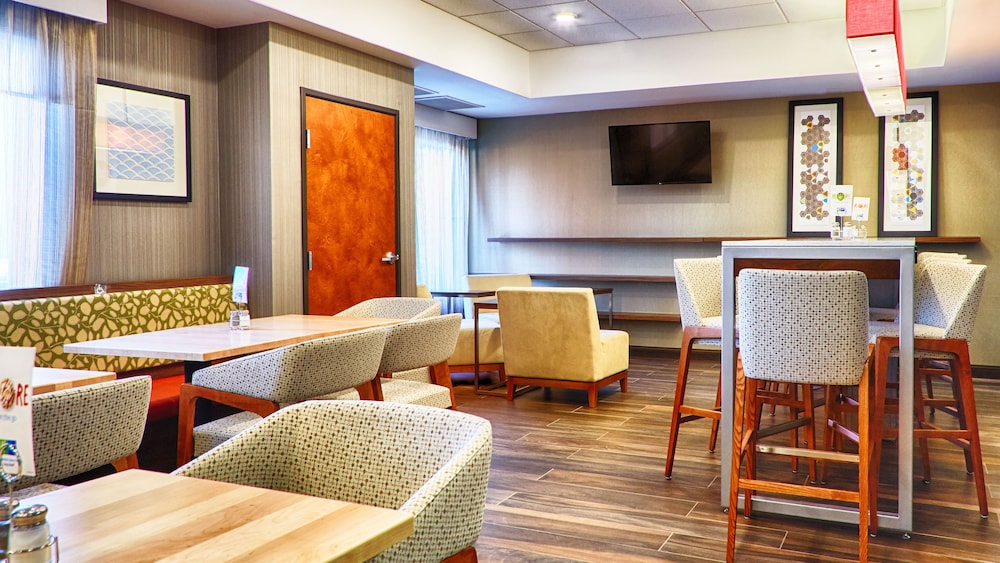 Holiday Inn Express Bordentown Trenton South by IHG - photo 25