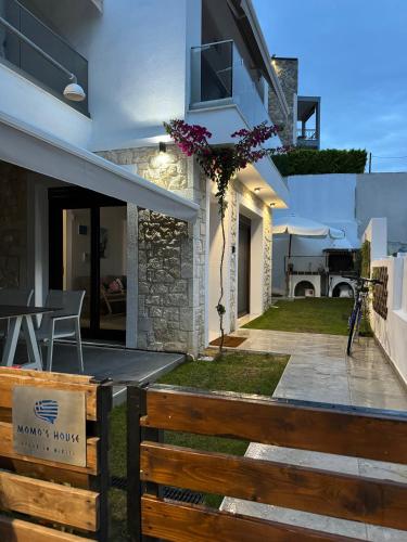 Momo's House — 4-Star Luxury Hotel in Nikiti, Greece