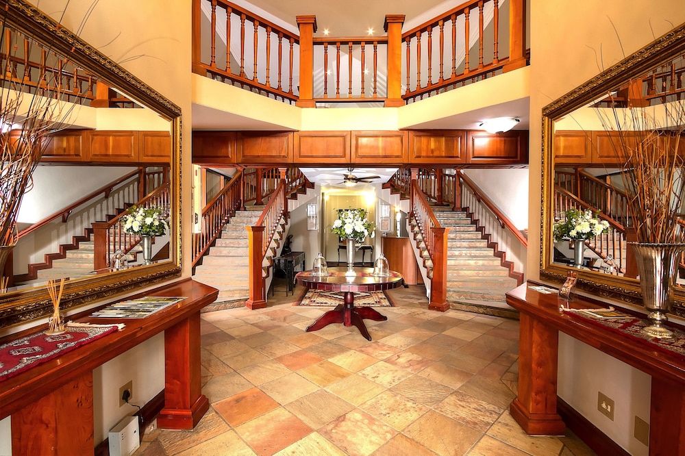 Leopardsong Manor — 4-Star Luxury Hotel in Centurion, South Africa