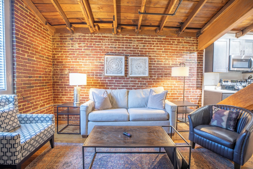 The Lofts at Downtown Salem in Salem, United States